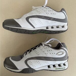 Vintage Oakley Hot Lap White Gray Green Men’s Shoes Size 10, EUC